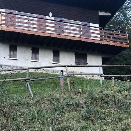Grand Pour 10 Avec Vue Magnifique Sur Les Pistes Et Les Montagnes A 10mn A Pied Des Pistes Chalé Eaux-Bonnes
