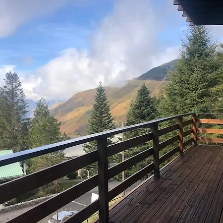 Grand Pour 10 Avec Vue Magnifique Sur Les Pistes Et Les Montagnes A 10mn A Pied Des Pistes Chalé *